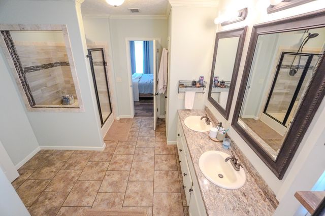 137 Hawkins Rd, Westmoreland, TN 37186