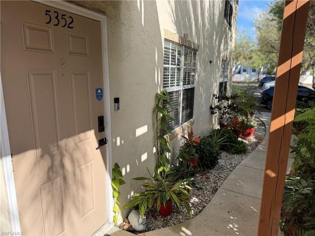 5352 16th PL SW G2, Naples, FL 34116