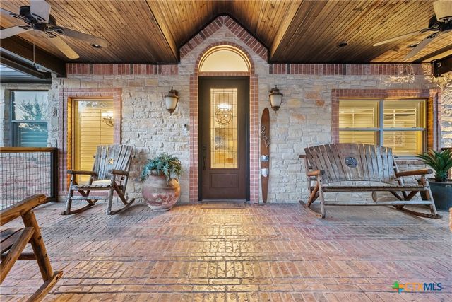 259 Oak Hideaway Drive, Canyon Lake, TX 78133