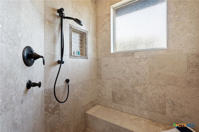 259 Oak Hideaway Drive, Canyon Lake, TX 78133