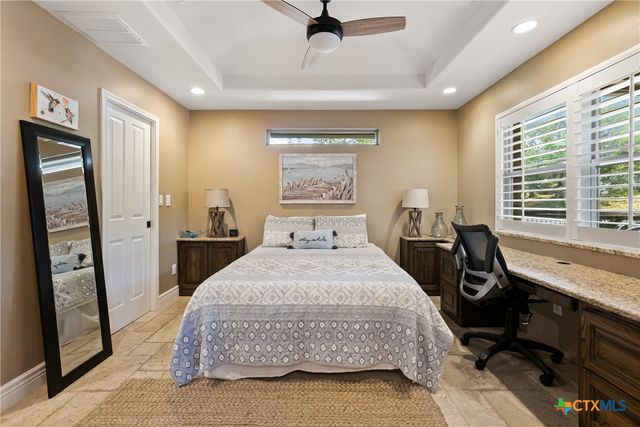 259 Oak Hideaway Drive, Canyon Lake, TX 78133