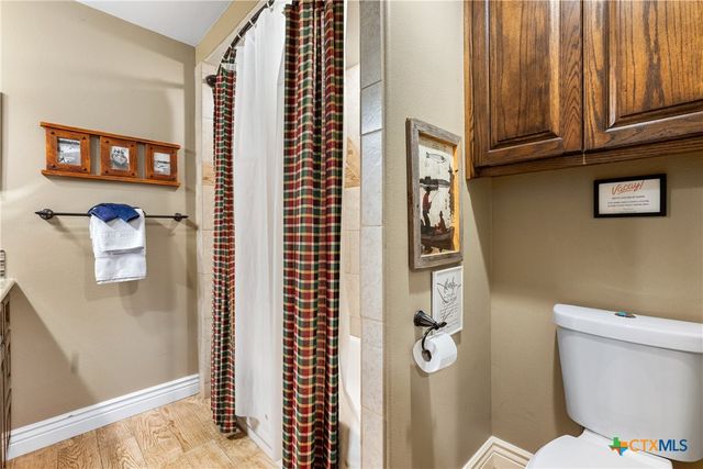 259 Oak Hideaway Drive, Canyon Lake, TX 78133