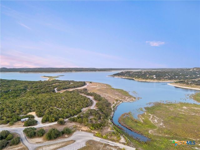 259 Oak Hideaway Drive, Canyon Lake, TX 78133