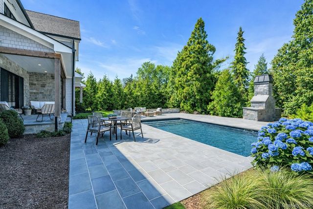 250 Osprey Nest Road, Greenport, NY 11944