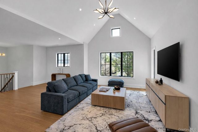 250 Osprey Nest Road, Greenport, NY 11944