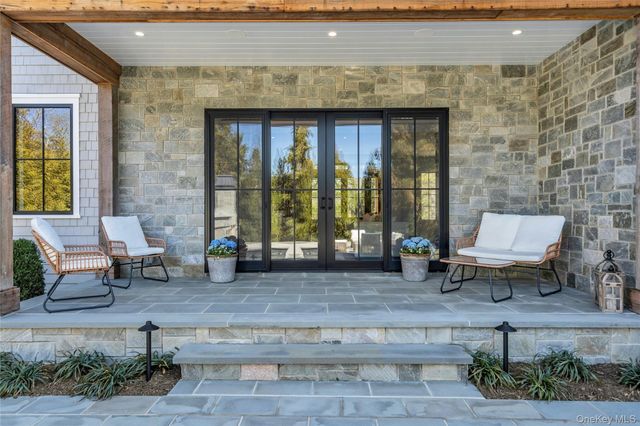 250 Osprey Nest Road, Greenport, NY 11944