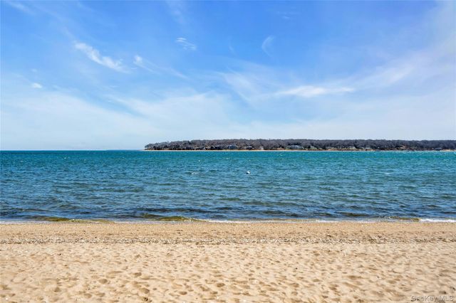 250 Osprey Nest Road, Greenport, NY 11944