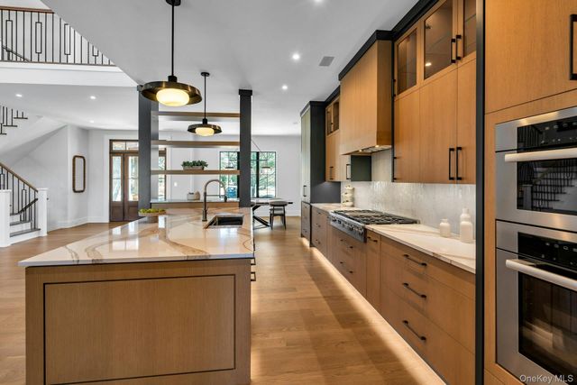 250 Osprey Nest Road, Greenport, NY 11944