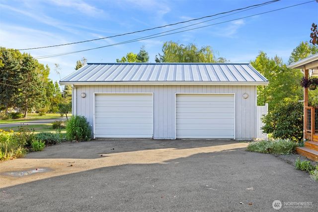 3895 Bancroft Road, Bellingham, WA 98225