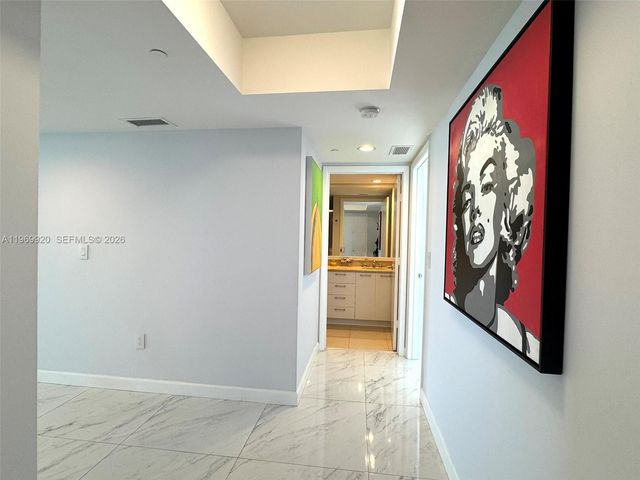 50 Biscayne Blvd 4710, Miami, FL 33132