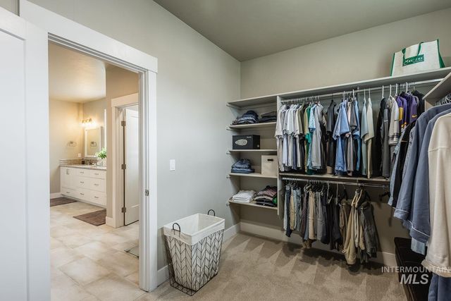 5576 S Rosalia Way, Meridian, ID 83642