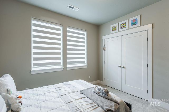 5576 S Rosalia Way, Meridian, ID 83642