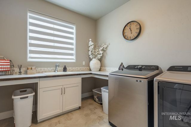 5576 S Rosalia Way, Meridian, ID 83642