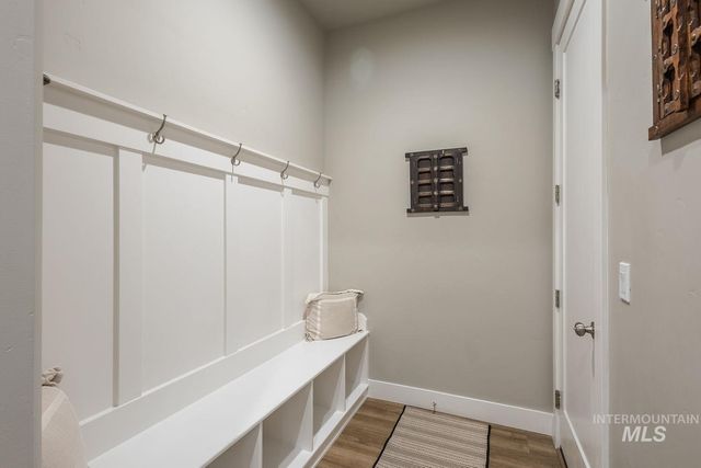 5576 S Rosalia Way, Meridian, ID 83642