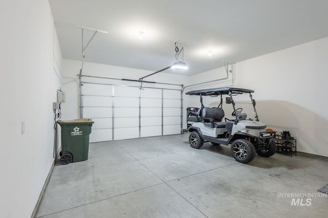 5576 S Rosalia Way, Meridian, ID 83642