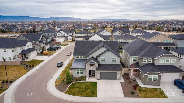 5576 S Rosalia Way, Meridian, ID 83642