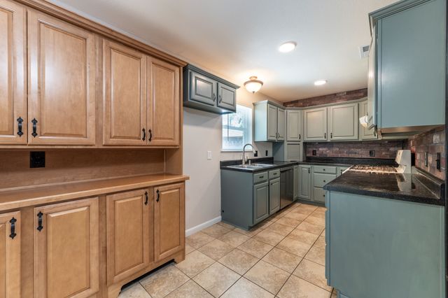 1213 Trellis Drive, Garland, TX 75040