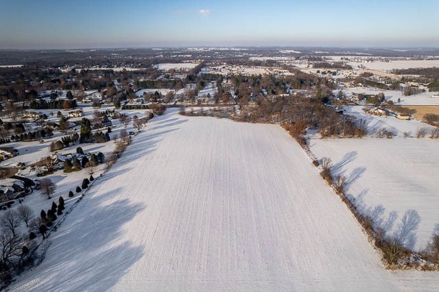 9202 TOWN HALL Road, Belvidere, IL 61008