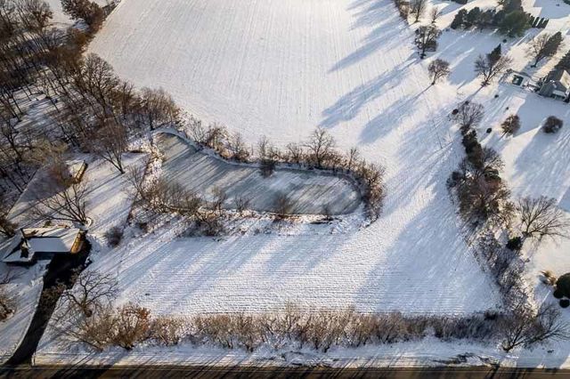 9202 TOWN HALL Road, Belvidere, IL 61008