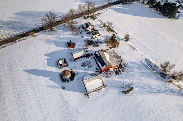 9202 TOWN HALL Road, Belvidere, IL 61008