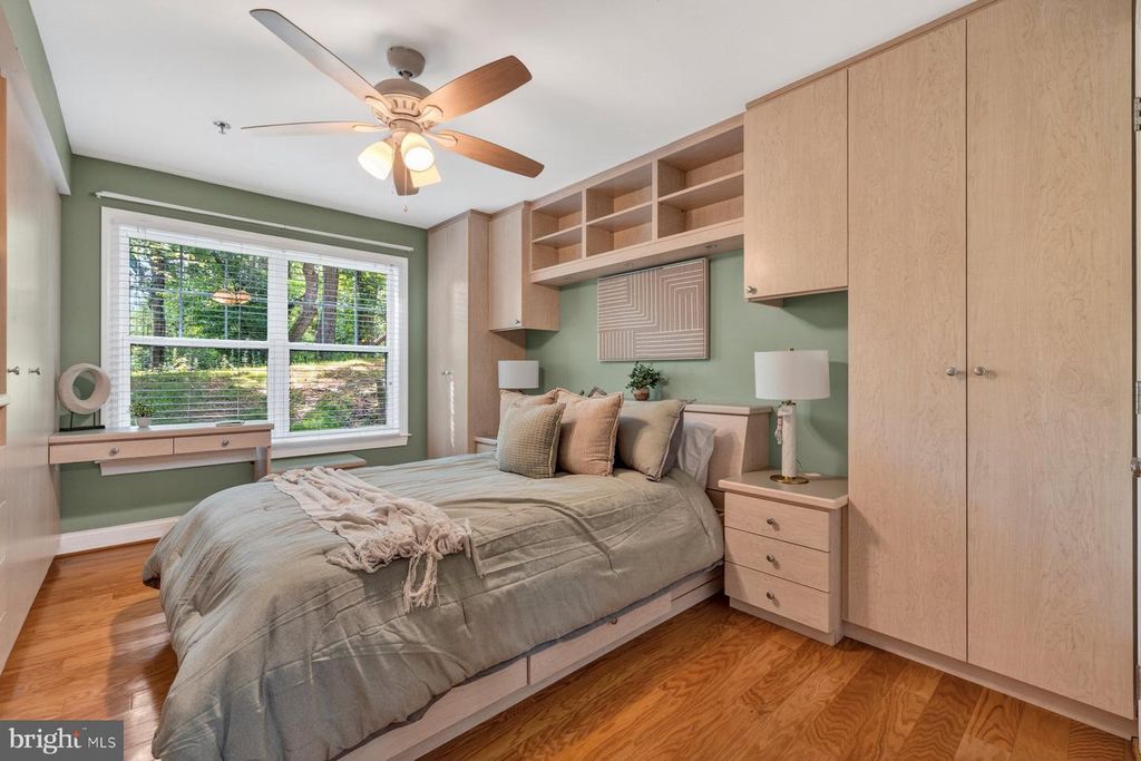 Image 18 of property listing at 9743 WINERY CT #9743, Gaithersburg, MD 20879