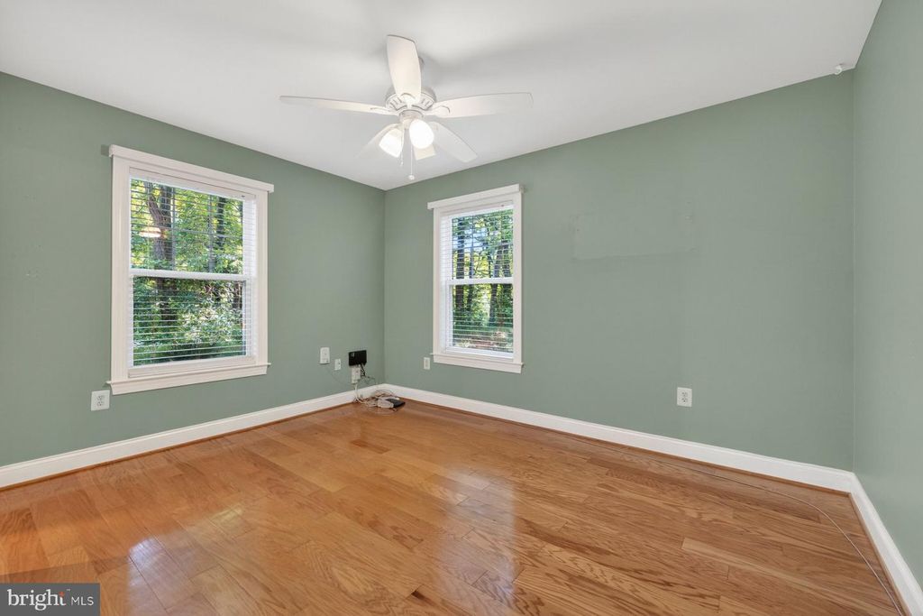 Image 23 of property listing at 9743 WINERY CT #9743, Gaithersburg, MD 20879