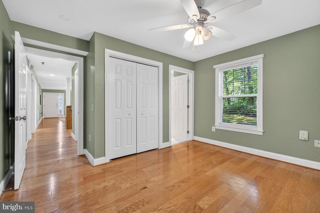 Image 24 of property listing at 9743 WINERY CT #9743, Gaithersburg, MD 20879