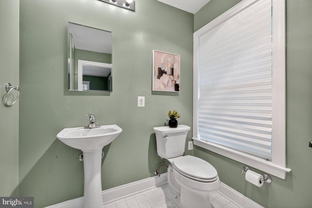 Image 26 of property listing at 9743 WINERY CT #9743, Gaithersburg, MD 20879