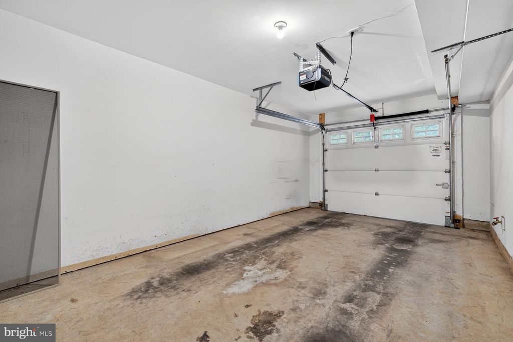 Image 29 of property listing at 9743 WINERY CT #9743, Gaithersburg, MD 20879