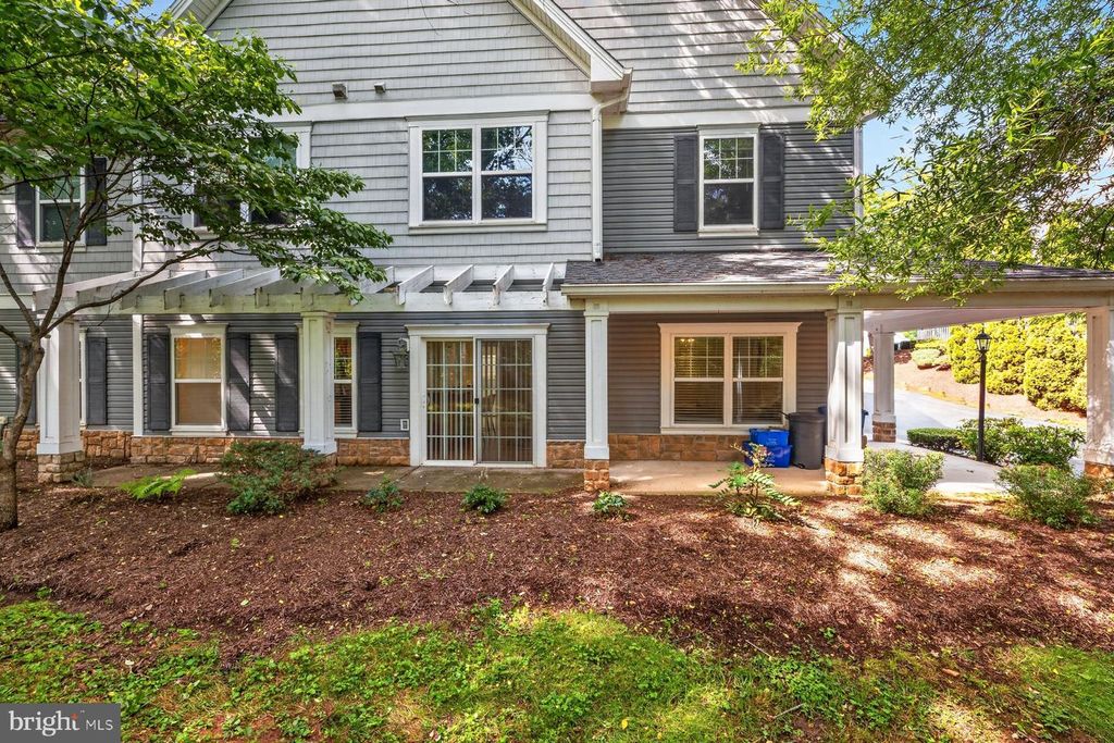 Image 30 of property listing at 9743 WINERY CT #9743, Gaithersburg, MD 20879