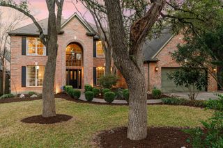 10019 Estancia LN, Austin, TX 78739