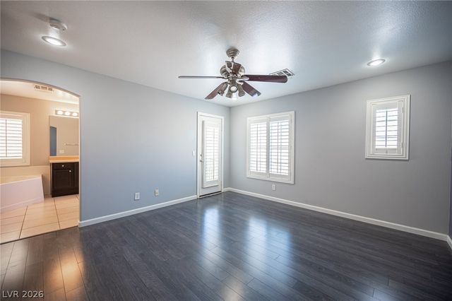 6685 Topley Pike Avenue, Las Vegas, NV 89139