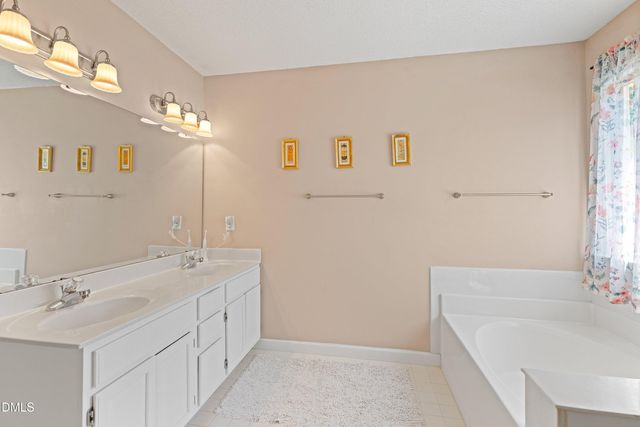 4728 Royal Troon Drive, Raleigh, NC 27604