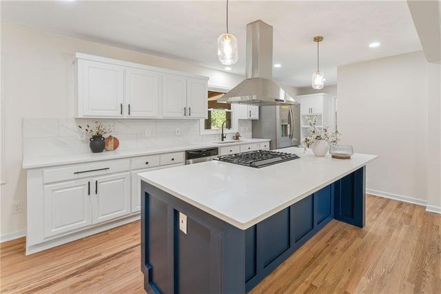 2580 Due West Circle NW, Kennesaw, GA 30152