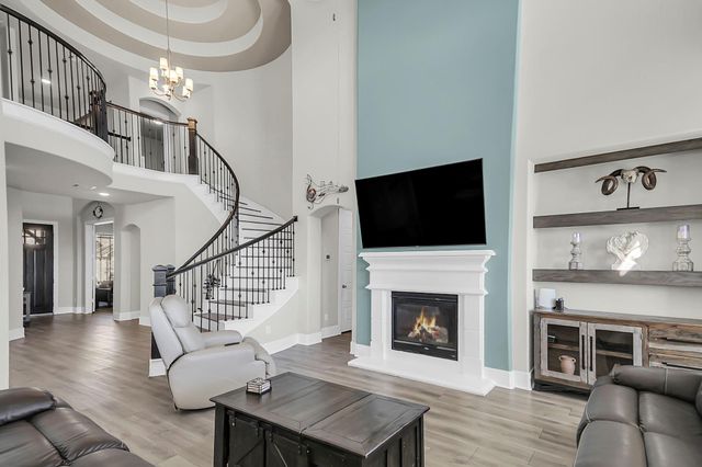 500 Whittington WAY, Liberty Hill, TX 78642