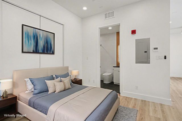 2217 N Fitzhugh Avenue 204, Dallas, TX 75204