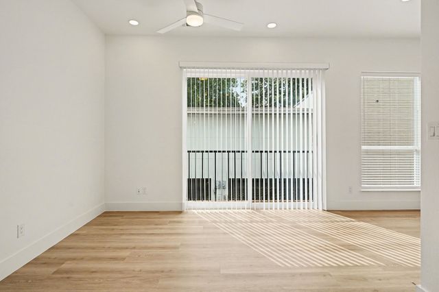 2217 N Fitzhugh Avenue 204, Dallas, TX 75204