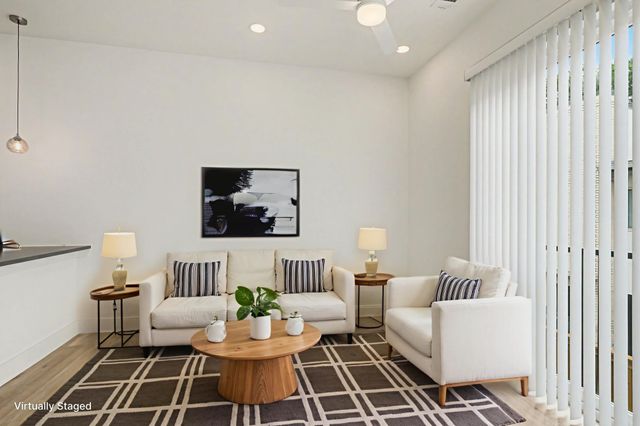 2217 N Fitzhugh Avenue 204, Dallas, TX 75204