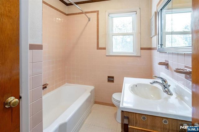 1801 Long Hill Road, Long Hill, NJ 07946
