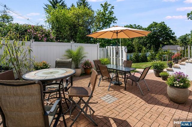 1801 Long Hill Road, Long Hill, NJ 07946