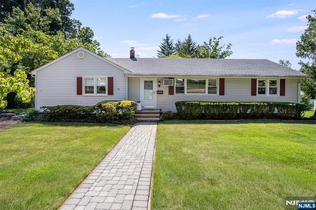 1801 Long Hill Road, Long Hill, NJ 07946