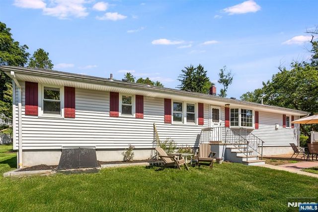 1801 Long Hill Road, Long Hill, NJ 07946