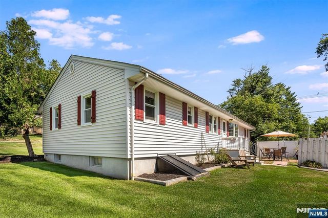 1801 Long Hill Road, Long Hill, NJ 07946