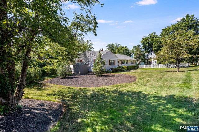 1801 Long Hill Road, Long Hill, NJ 07946
