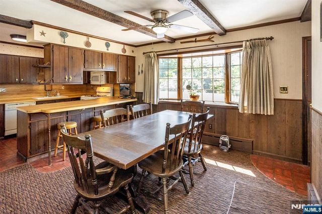 1801 Long Hill Road, Long Hill, NJ 07946