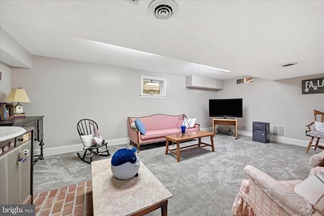 783 BOWLING GREEN RD, Front Royal, VA 22630