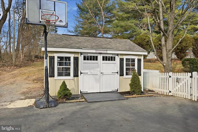 783 BOWLING GREEN RD, Front Royal, VA 22630