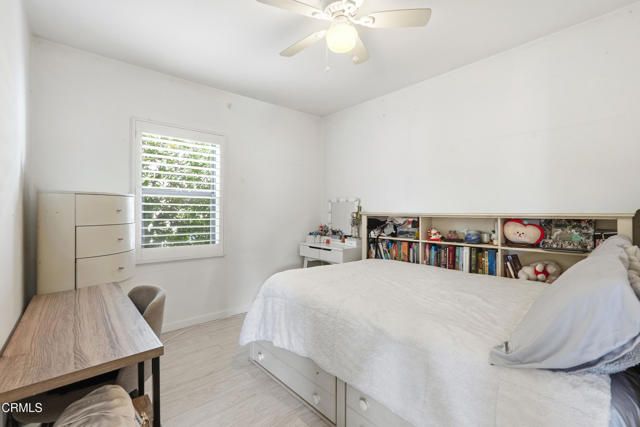 3233 Community Avenue, La Crescenta, CA 91214