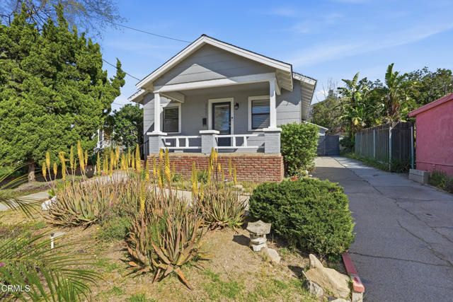 3233 Community Avenue, La Crescenta, CA 91214