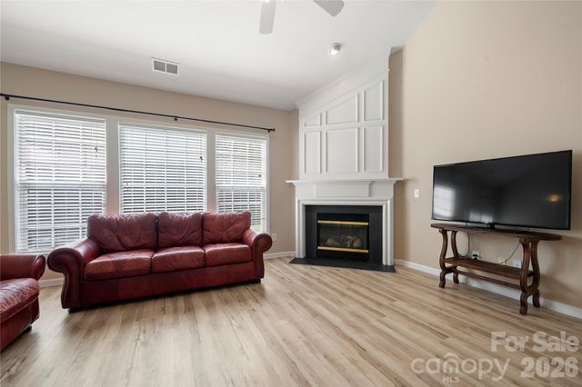 9313 Linden Tree Lane, Charlotte, NC 28277